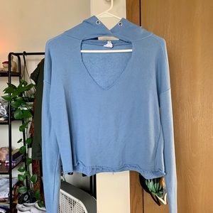 CUTOUT CROPPED HOODIE